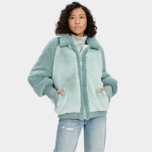 UGG Fuzzy Sherpa Zip Up Jacket Blue Small